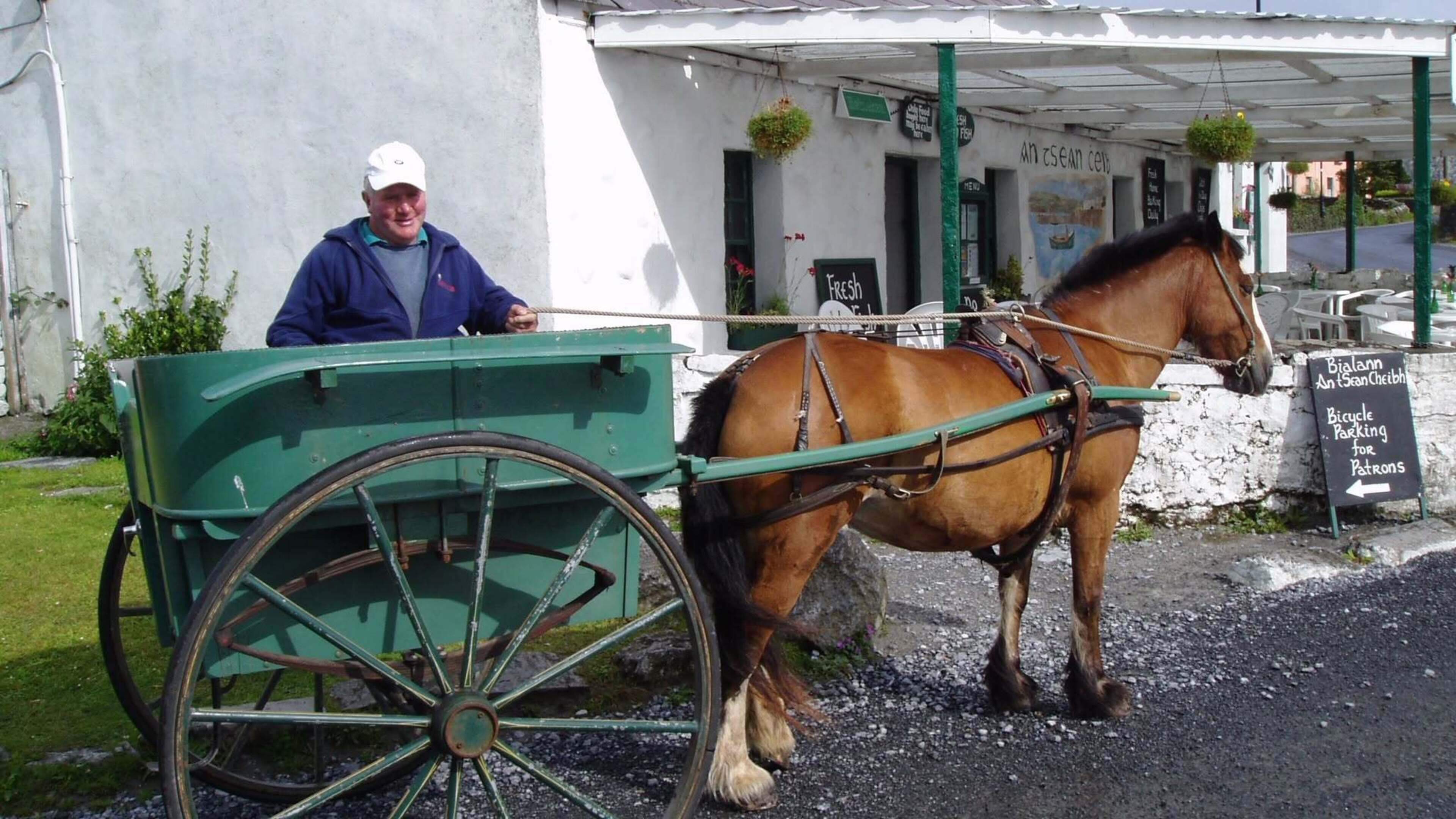 Tributes pour in after the death of ‘a great ambassador’ for the Aran Islands